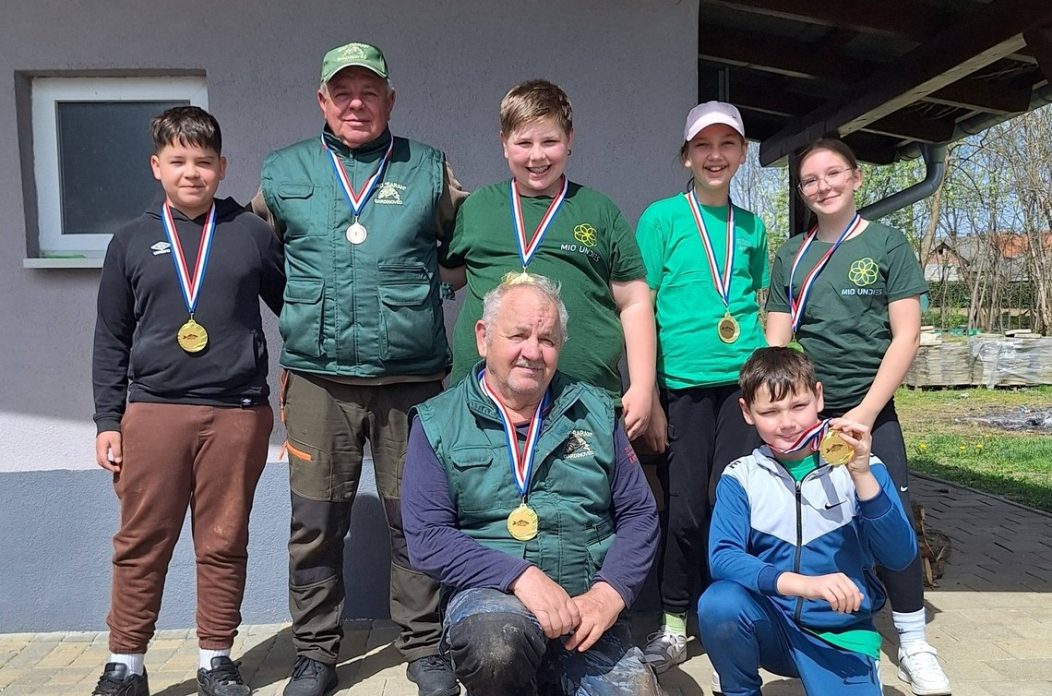 SRD Šaran Gardinovec (9) 22