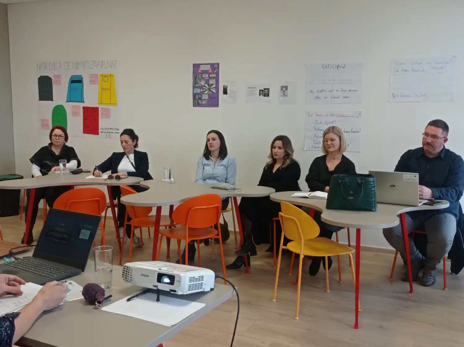 SREDNJA ŠKOLA ČAKOVEC Kardiologinja iz Austrije educirala nastavnike (2) SREDNJA ŠKOLA ČAKOVEC Kardiologinja iz Austrije educirala nastavnike (2)