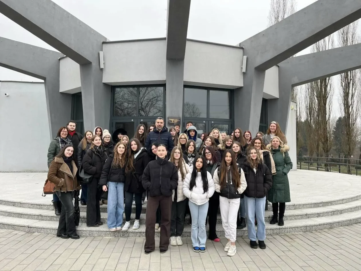 SREDNJA ŠKOLA PRELOG (1)