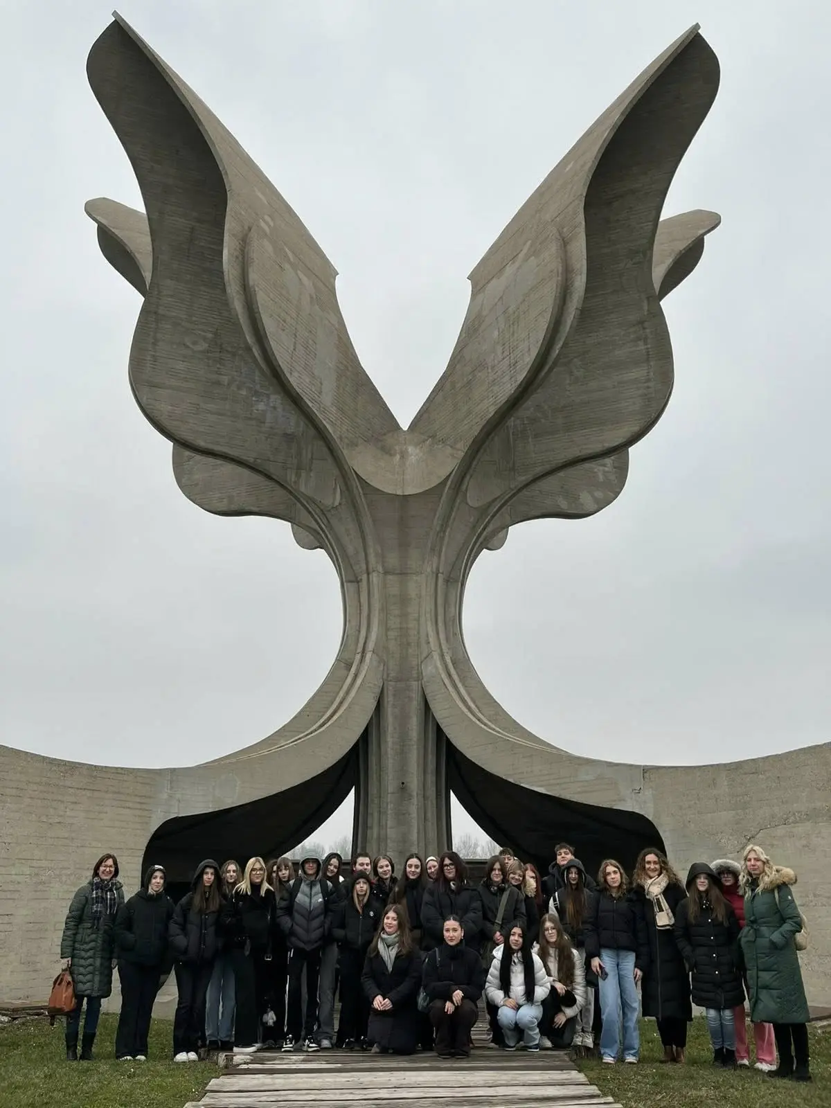 SREDNJA ŠKOLA PRELOG (2) SREDNJA ŠKOLA PRELOG (2)