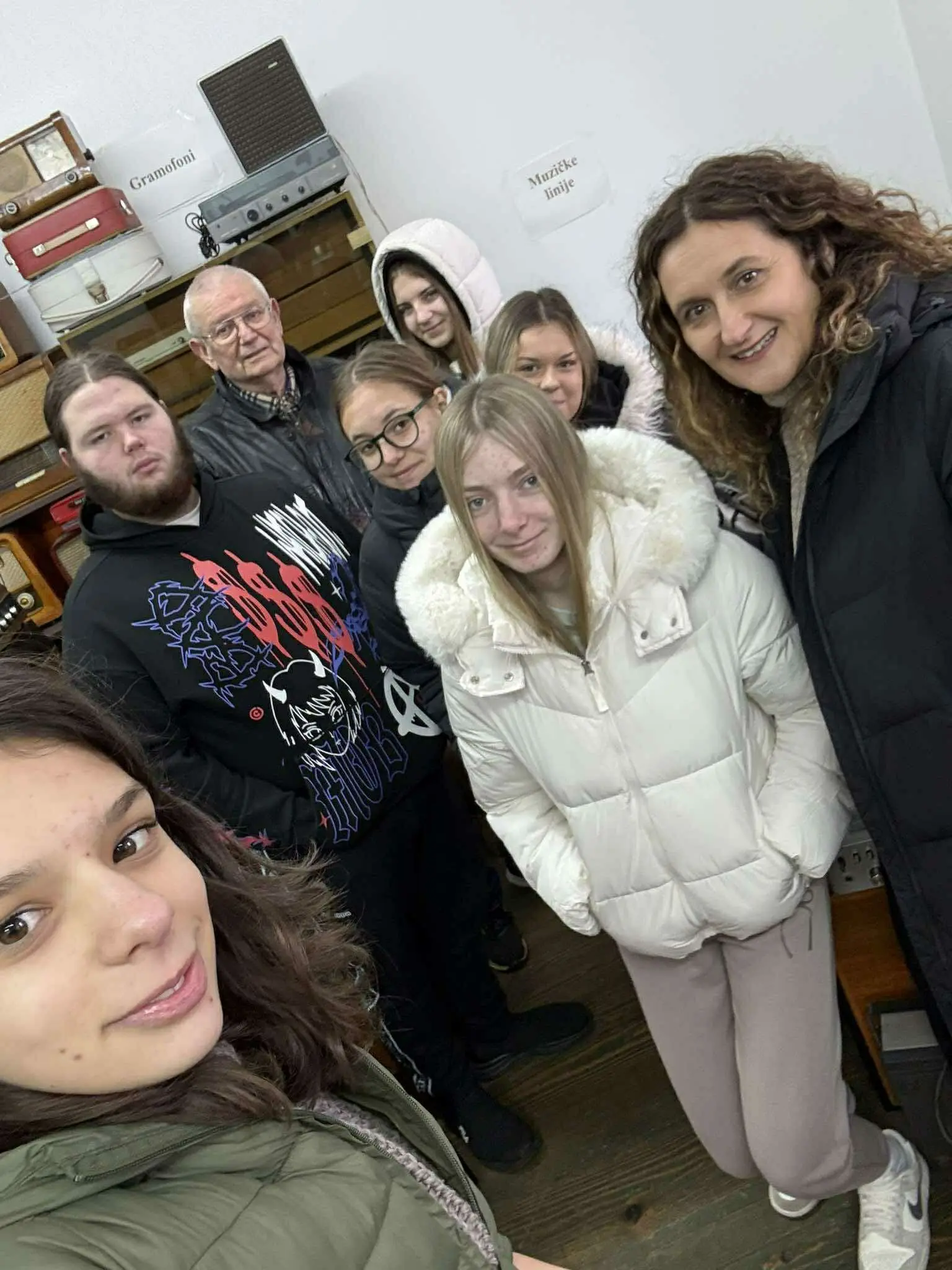 SREDNJA ŠKOLA PRELOG MUZEJ STARINA (9)