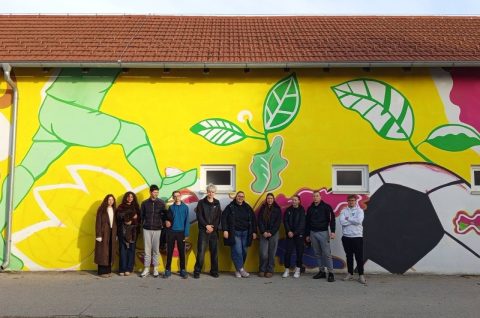 SREDNJA ŠKOLA PRELOG Mladi umjetnici ostavili trag na Sportskom parku Mladost (2) SREDNJA ŠKOLA PRELOG Mladi umjetnici ostavili trag na Sportskom parku Mladost (2)