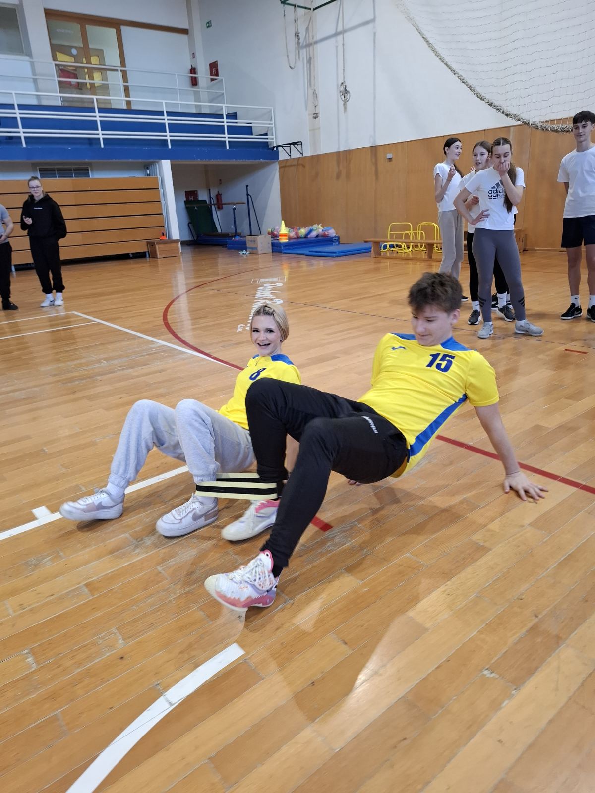 SREDNJA ŠKOLA PRELOG ‘SHE’ štafetne igre (5) SREDNJA ŠKOLA PRELOG ‘SHE’ štafetne igre (5)