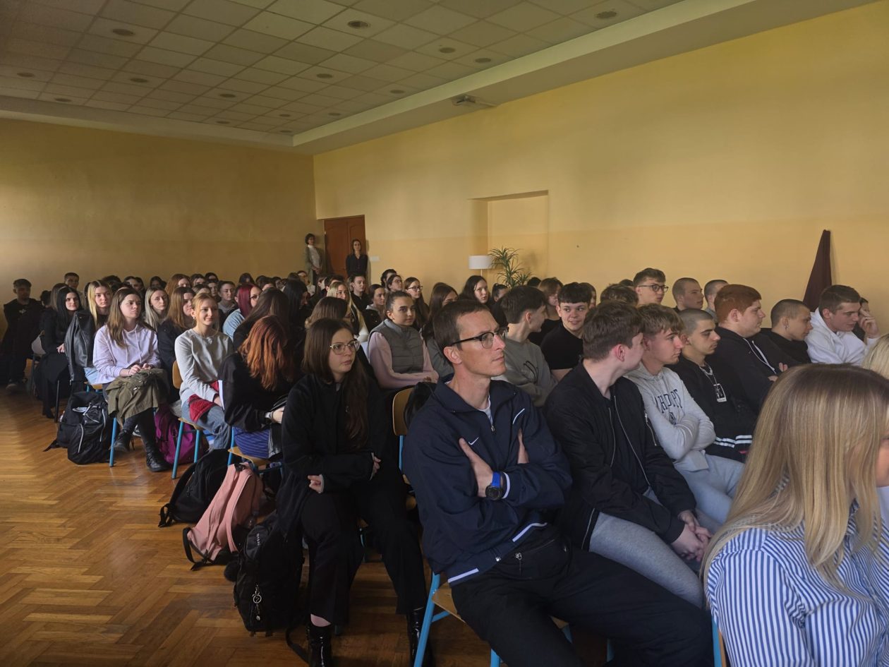 SREDNJA ŠKOLA PRELOG nutricionist (6) SREDNJA ŠKOLA PRELOG nutricionist (6)