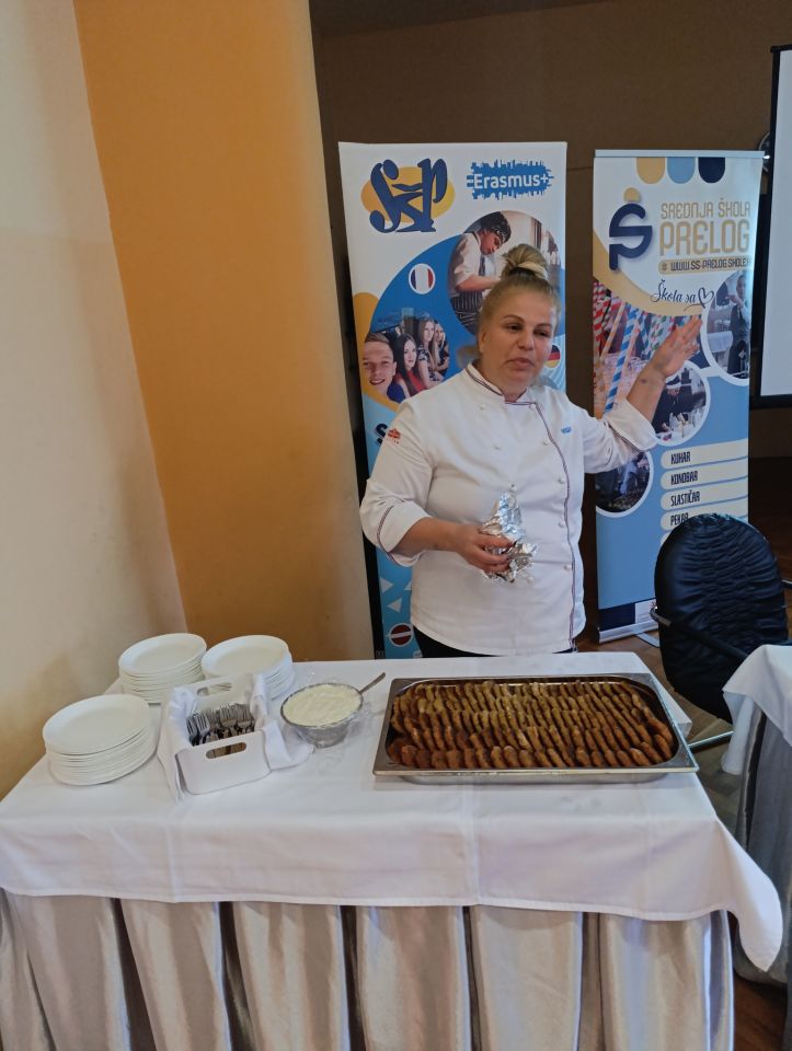 SŠ PRELOG Nastavnici razmjenjivali iskustva i kušali vrhunske delicije (8)