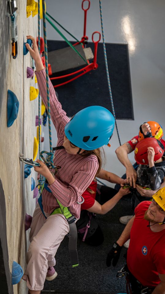 STE(A)M-82 STE(A)M-82