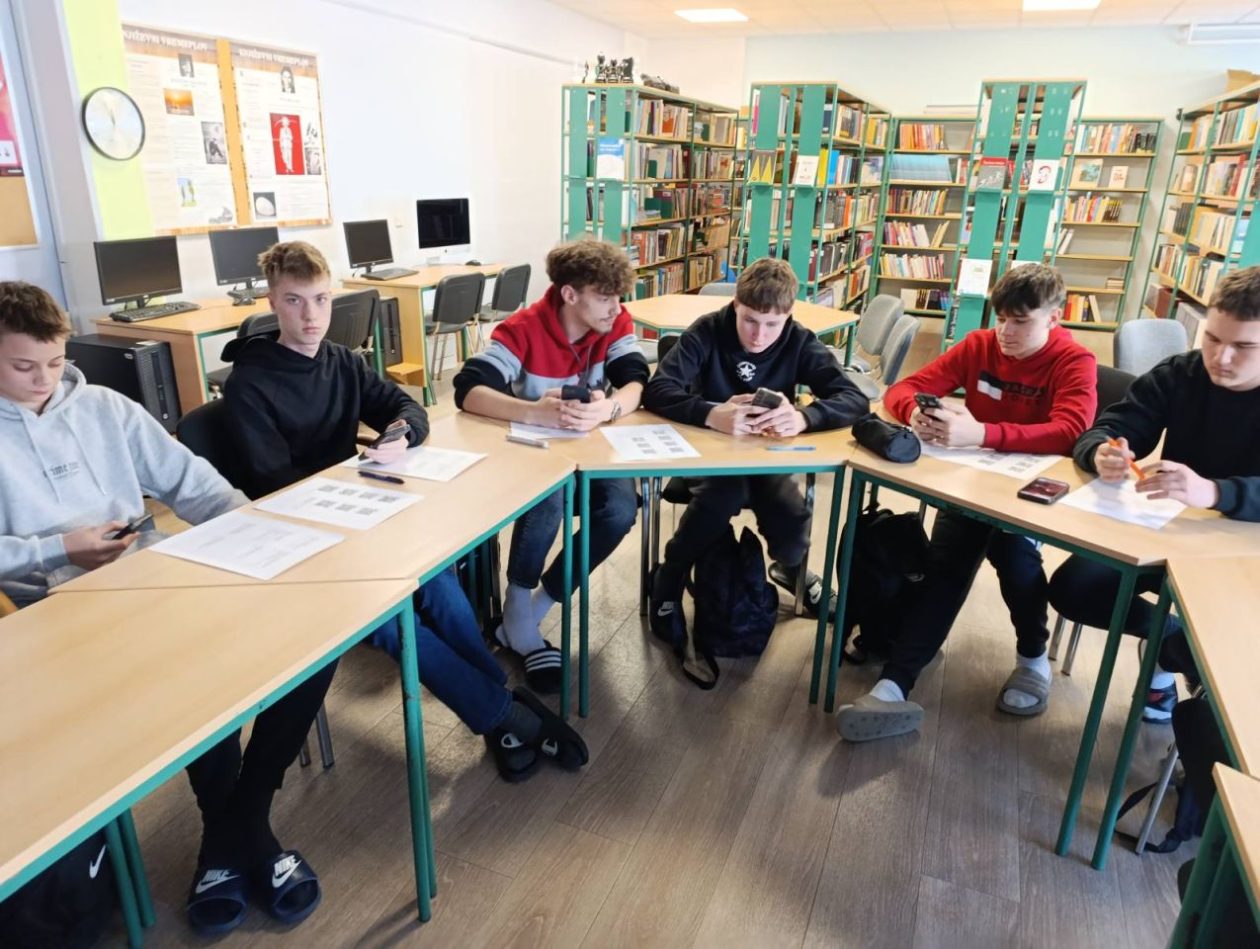 STEM EDUKACIJA U Tehničkoj školi Čakovec održane radionice „Gradivne jedinice života“ (4) STEM EDUKACIJA U Tehničkoj školi Čakovec održane radionice „Gradivne jedinice života“ (4)