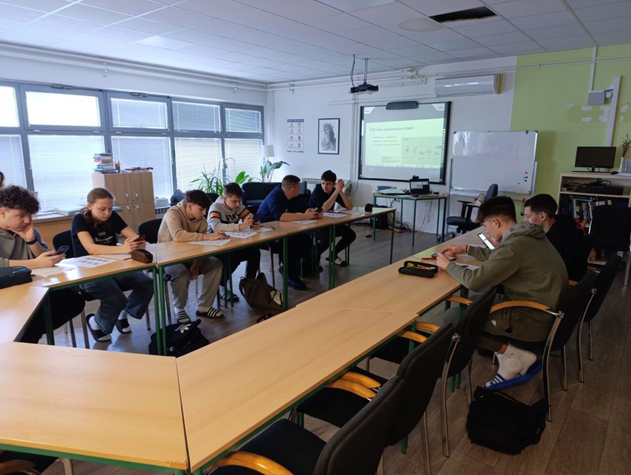 STEM EDUKACIJA U Tehničkoj školi Čakovec održane radionice „Gradivne jedinice života“ (5) STEM EDUKACIJA U Tehničkoj školi Čakovec održane radionice „Gradivne jedinice života“ (5)