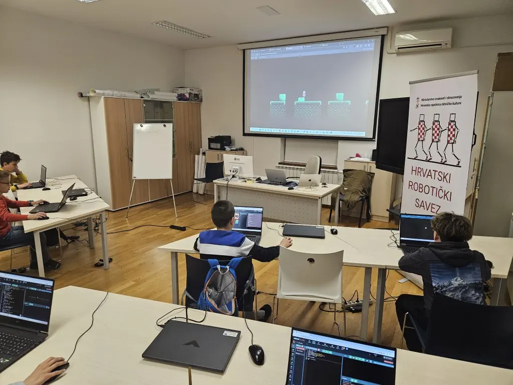 STEM KAMP Uspješno održane tri besplatne radionice (6)