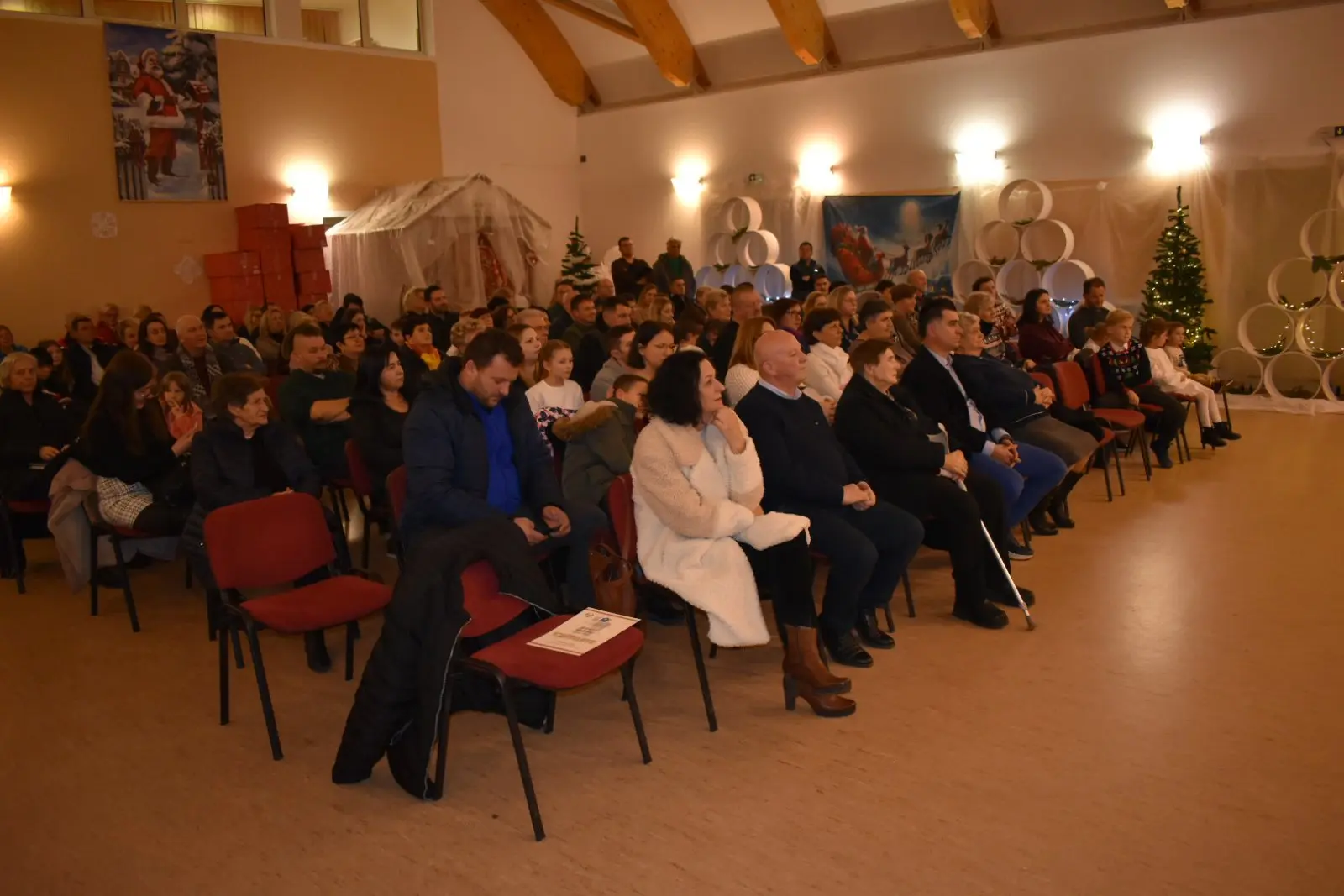 STRAHONINEC Božićna priredba (3)