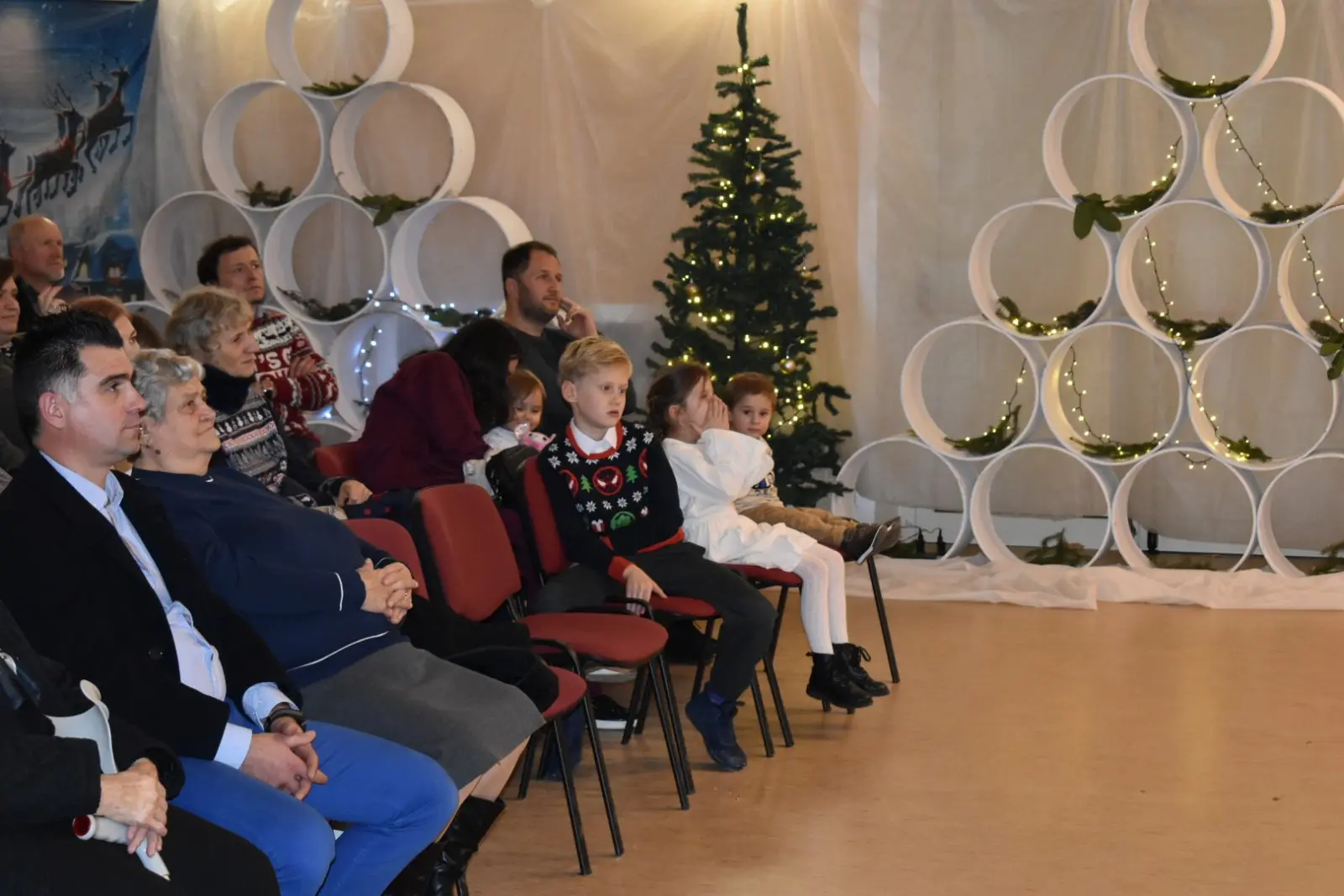 STRAHONINEC Božićna priredba (4)