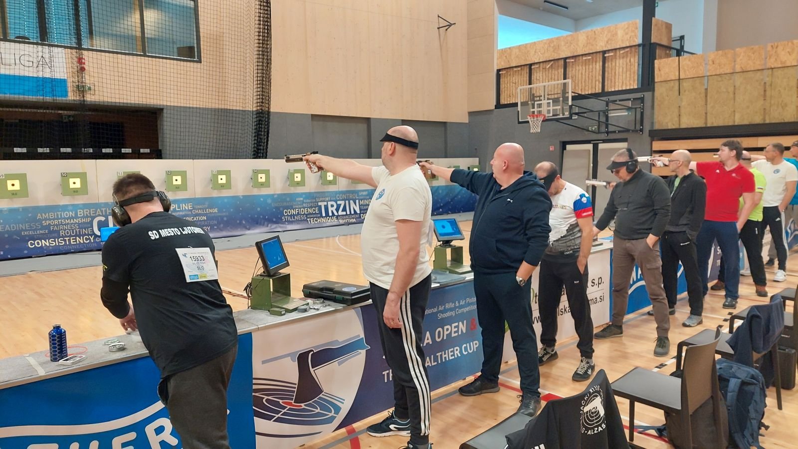 STRELJAČKI USPJEH Izvrstan početak godine za SK Alzas Čakovec ekipno zlato i dva postolja u Trzinu (4) STRELJAČKI USPJEH Izvrstan početak godine za SK Alzas Čakovec ekipno zlato i dva postolja u Trzinu (4)