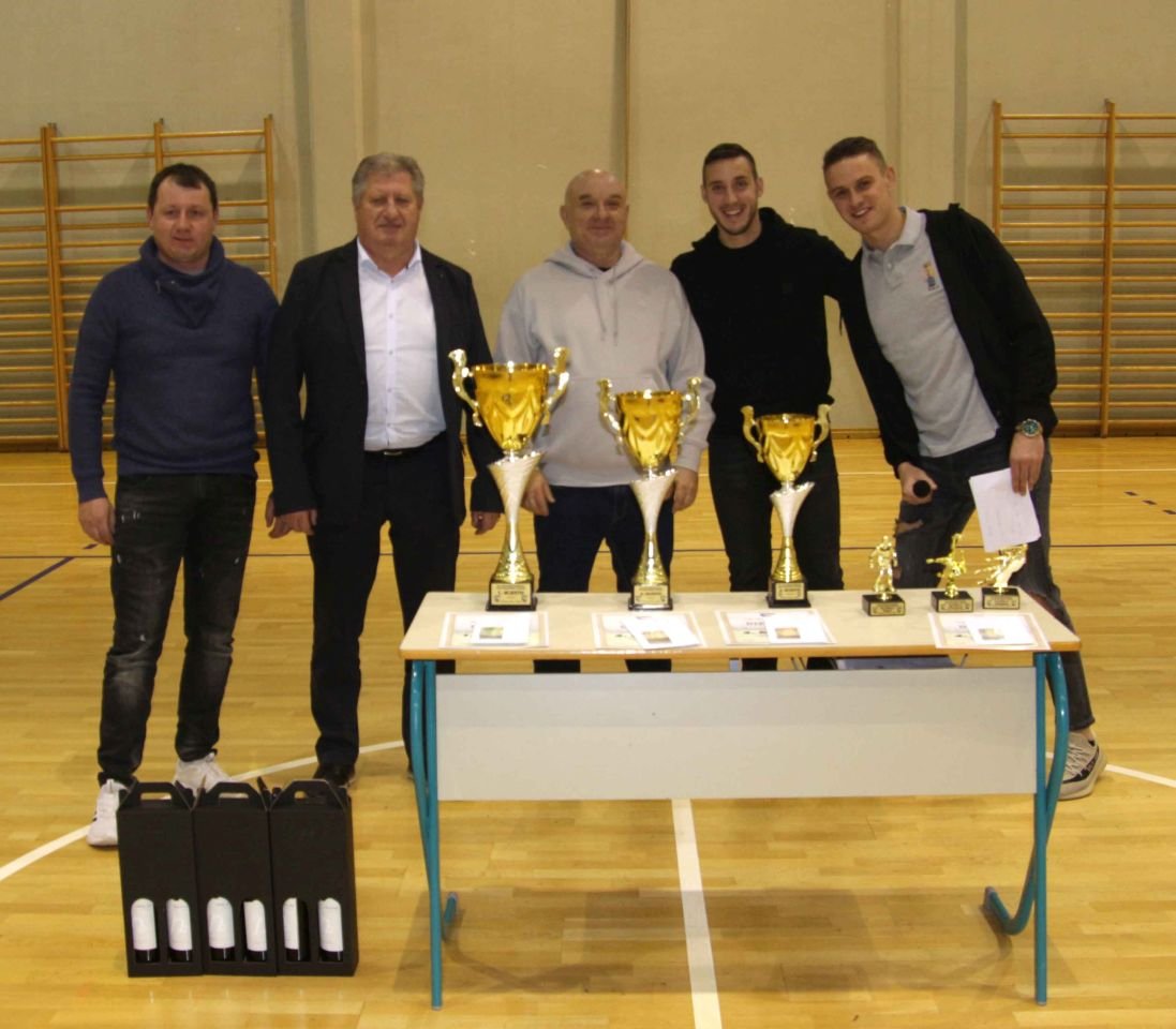 ŠTRIGOVA Jack bar i Smiljan metali slavili nakon dramatičnih finala (10) ŠTRIGOVA Jack bar i Smiljan metali slavili nakon dramatičnih finala (10)