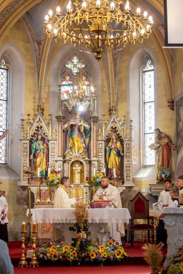 ŠTRIGOVA Vlč. Igor Radašić novi župnik Župe Svete Marije Magdalene (2) ŠTRIGOVA Vlč. Igor Radašić novi župnik Župe Svete Marije Magdalene (2)