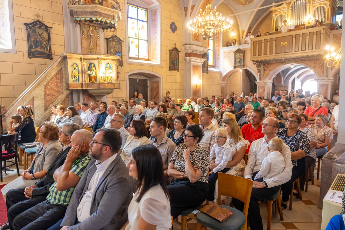 ŠTRIGOVA Vlč. Igor Radašić novi župnik Župe Svete Marije Magdalene (26) ŠTRIGOVA Vlč. Igor Radašić novi župnik Župe Svete Marije Magdalene (26)
