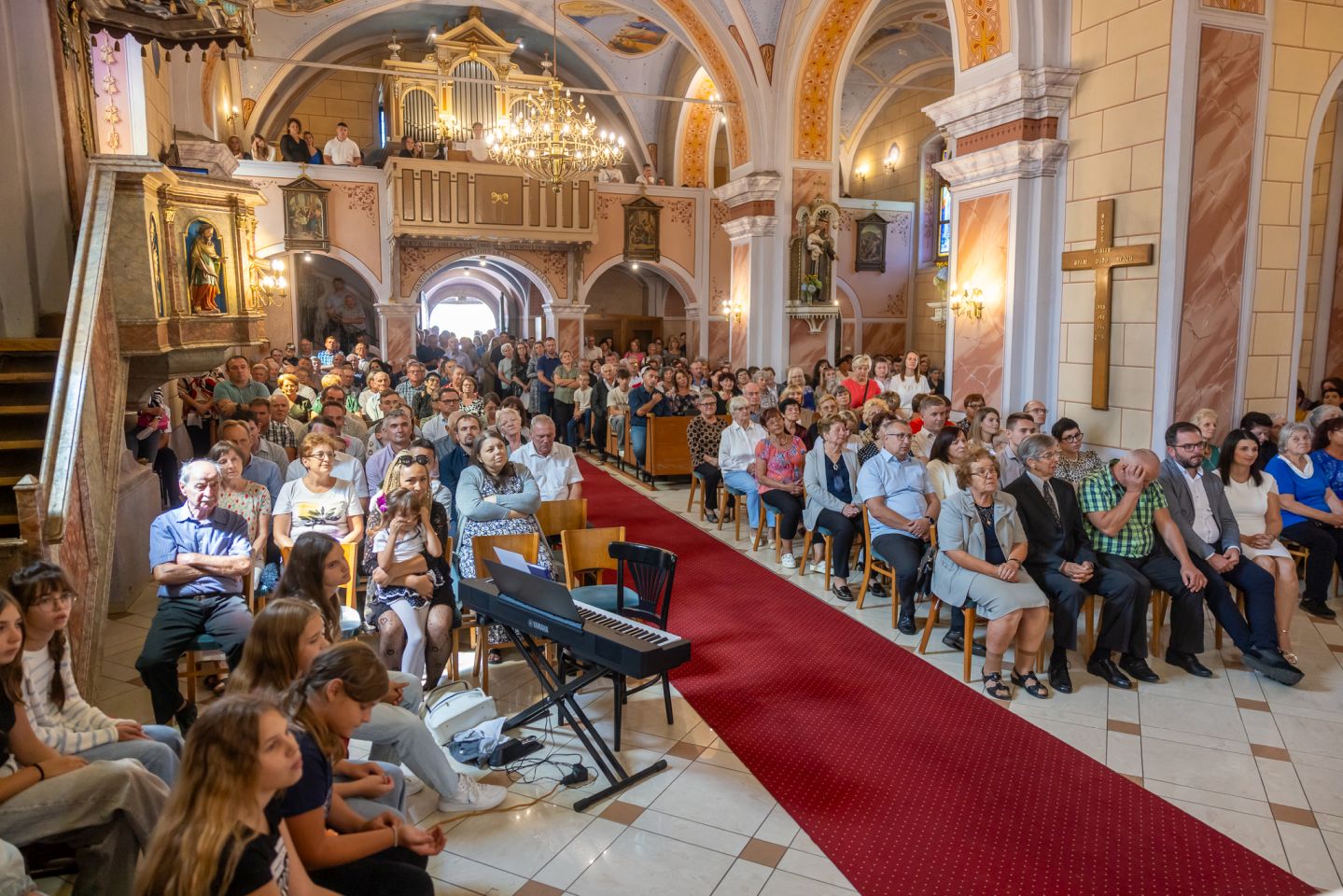 ŠTRIGOVA Vlč. Igor Radašić novi župnik Župe Svete Marije Magdalene (32) ŠTRIGOVA Vlč. Igor Radašić novi župnik Župe Svete Marije Magdalene (32)
