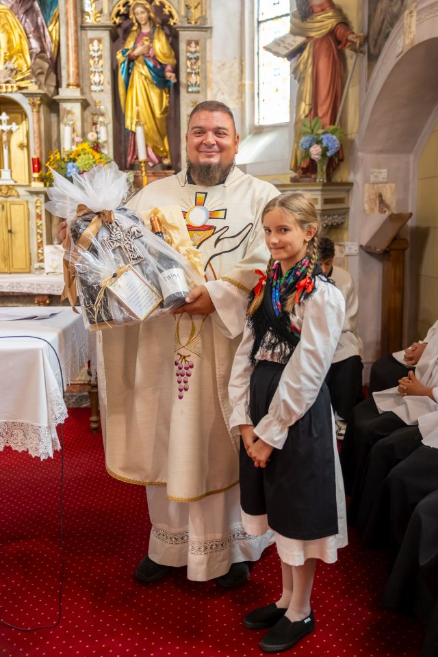 ŠTRIGOVA Vlč. Igor Radašić novi župnik Župe Svete Marije Magdalene (33) ŠTRIGOVA Vlč. Igor Radašić novi župnik Župe Svete Marije Magdalene (33)