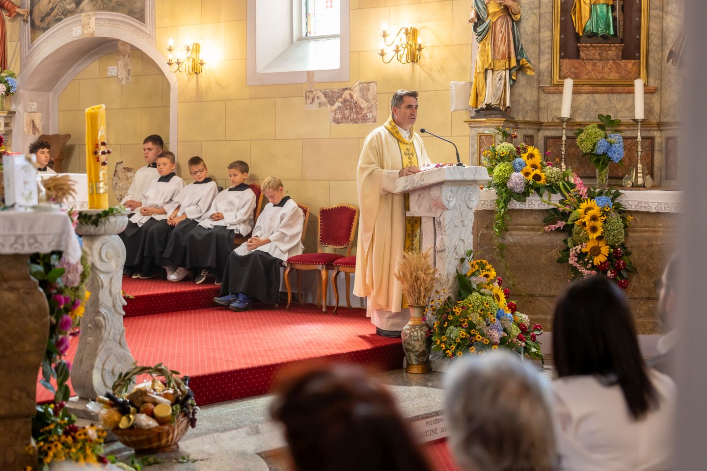 ŠTRIGOVA Vlč. Igor Radašić novi župnik Župe Svete Marije Magdalene (51) ŠTRIGOVA Vlč. Igor Radašić novi župnik Župe Svete Marije Magdalene (51)