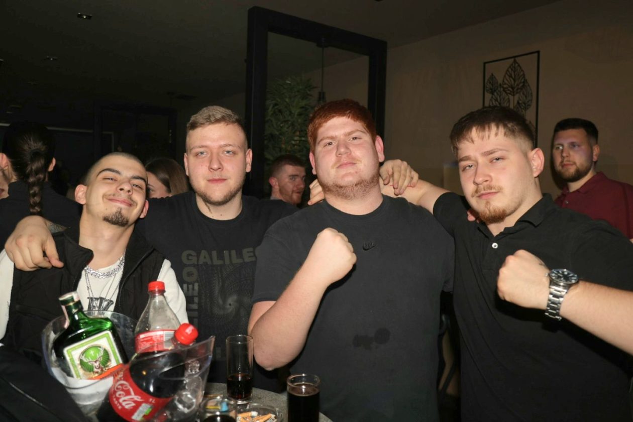 STUDENTSKI PARTY Mladi preplavili gradsku kavanu i napravili vrhunsku atmosferu (29)