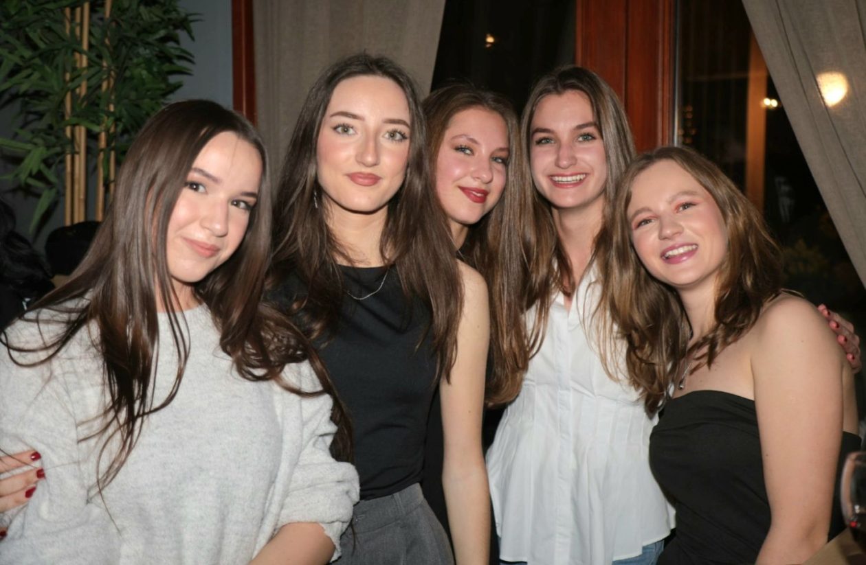 STUDENTSKI PARTY Mladi preplavili gradsku kavanu i napravili vrhunsku atmosferu (8)