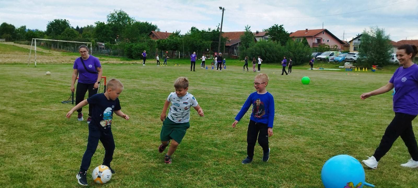 SUBOTNJA REKREACIJA Udruga žena Mihovljan pokrenula sportski kamp za djecu (3)