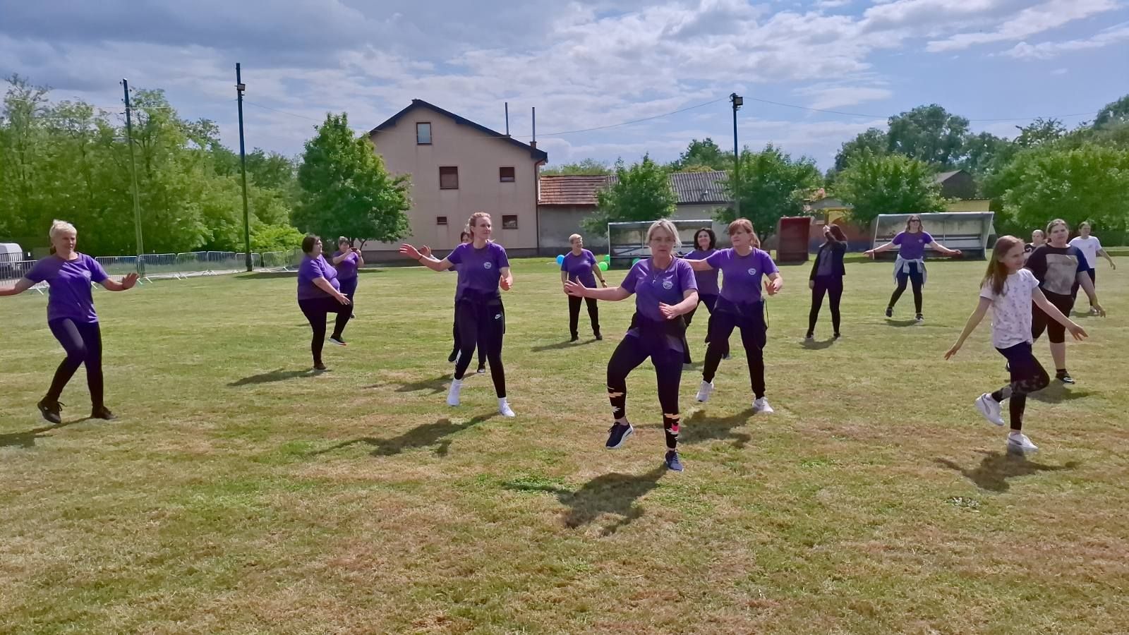 SUBOTNJA REKREACIJA Udruga žena Mihovljan pokrenula sportski kamp za djecu (9)