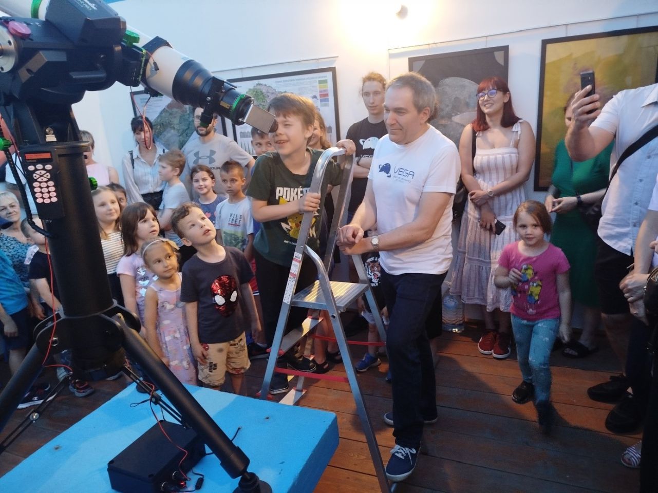 SUNČEKA U SVEMIRU Posjet Dječjeg vrtića Cipelica zvjezdarnici bio pun svemirskih doživljaja (1) SUNČEKA U SVEMIRU Posjet Dječjeg vrtića Cipelica zvjezdarnici bio pun svemirskih doživljaja (1)