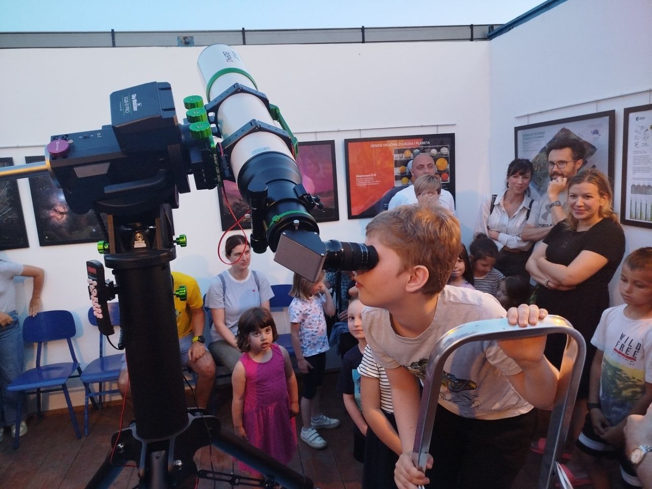 SUNČEKA U SVEMIRU Posjet Dječjeg vrtića Cipelica zvjezdarnici bio pun svemirskih doživljaja (3) SUNČEKA U SVEMIRU Posjet Dječjeg vrtića Cipelica zvjezdarnici bio pun svemirskih doživljaja (3)
