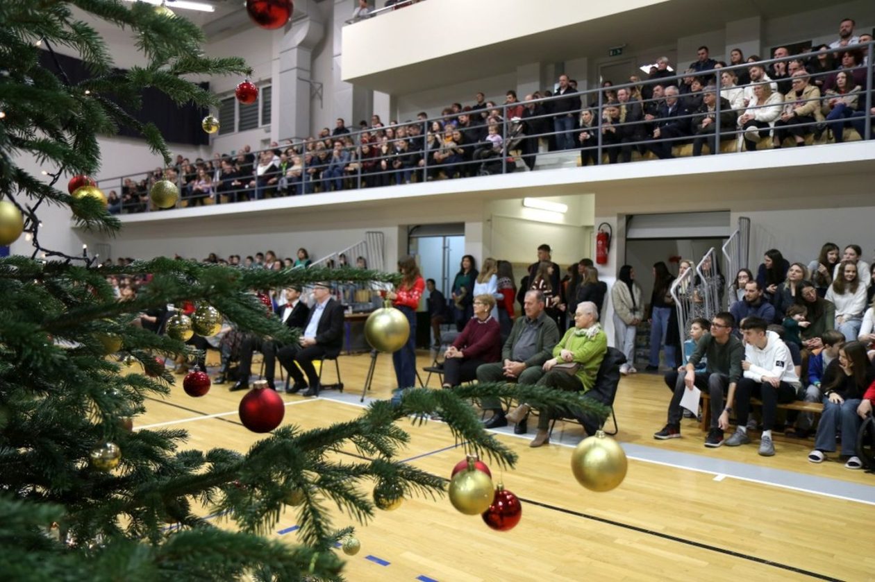 SV. JURAJ NA BREGU Zajedno za druge Humanitarna tombola kao škola solidarnosti (21)