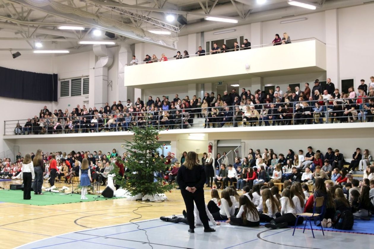SV. JURAJ NA BREGU Zajedno za druge Humanitarna tombola kao škola solidarnosti (24)