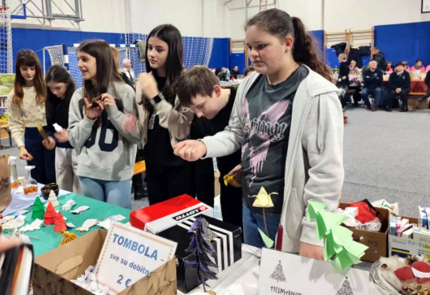SV. JURAJ NA BREGU Zajedno za druge Humanitarna tombola kao škola solidarnosti (9)