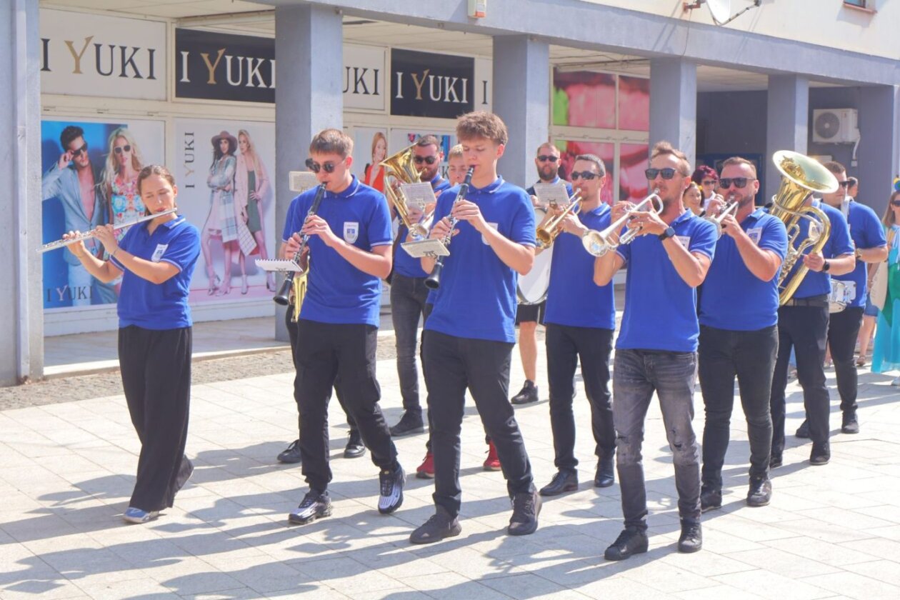 SVEČANI OPROŠTAJ Mali vrtićki maturanti oprostili se mimohodom i dirljivom svečanošću (2)