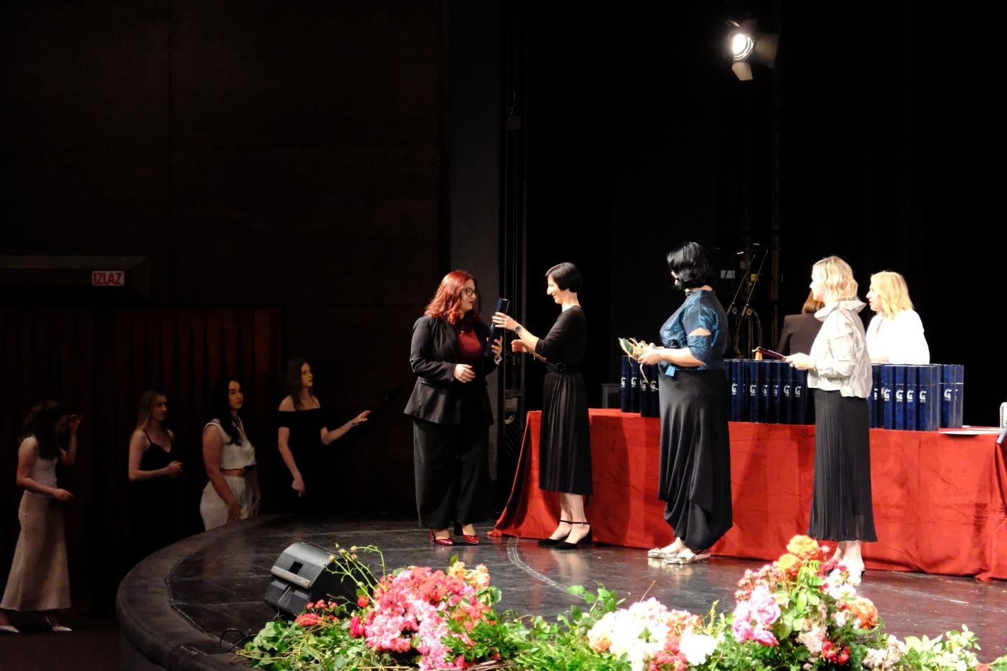 SVEČANI OPROŠTAJ Maturanti čakovečke gimnazije rekli zbogom s puno emocija (3) SVEČANI OPROŠTAJ Maturanti čakovečke gimnazije rekli zbogom s puno emocija (3)