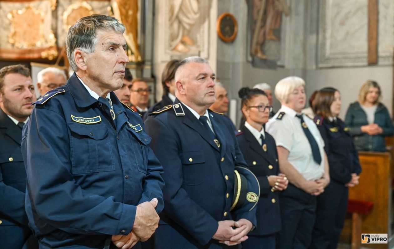 SVETI FLORIJAN U Prelogu svečano obilježen spomendan zaštitnika vatrogasaca (13)