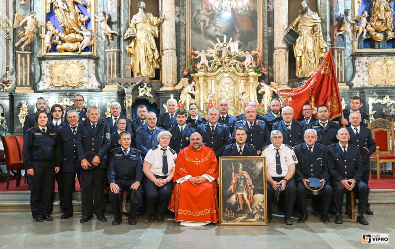 SVETI FLORIJAN U Prelogu svečano obilježen spomendan zaštitnika vatrogasaca (4)