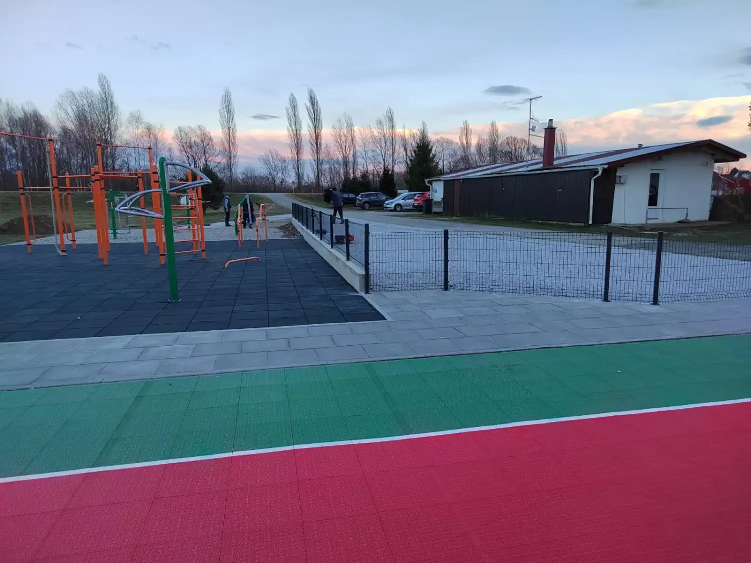 SVETI MARTIN NA MURI Postavljena nova ograda i solarna rasvjeta uz sportske terene (8)