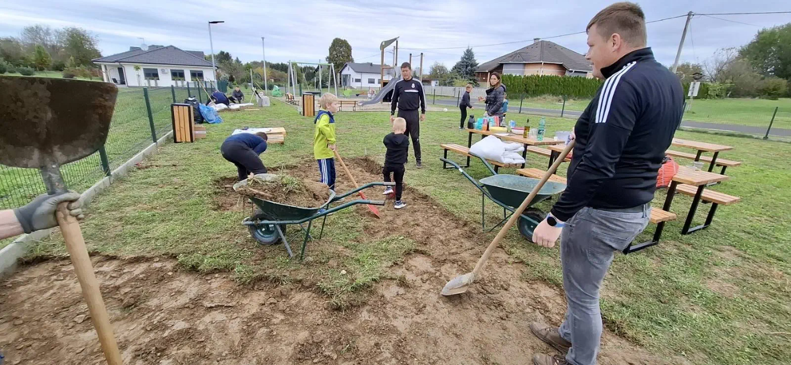 SVETI MARTIN NA MURI Postavljeno novo dječje igralište u Žabniku (11)
