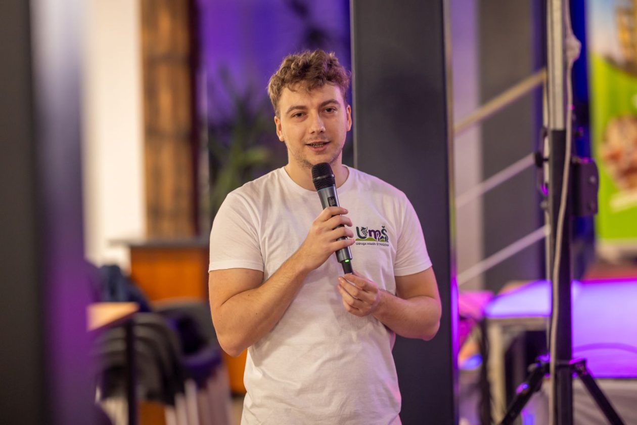 SVIJEĆA MIRA Štrigova zasjala u drugom adventskom vikendu uz paljenje svijeće i božićni sajam (18)