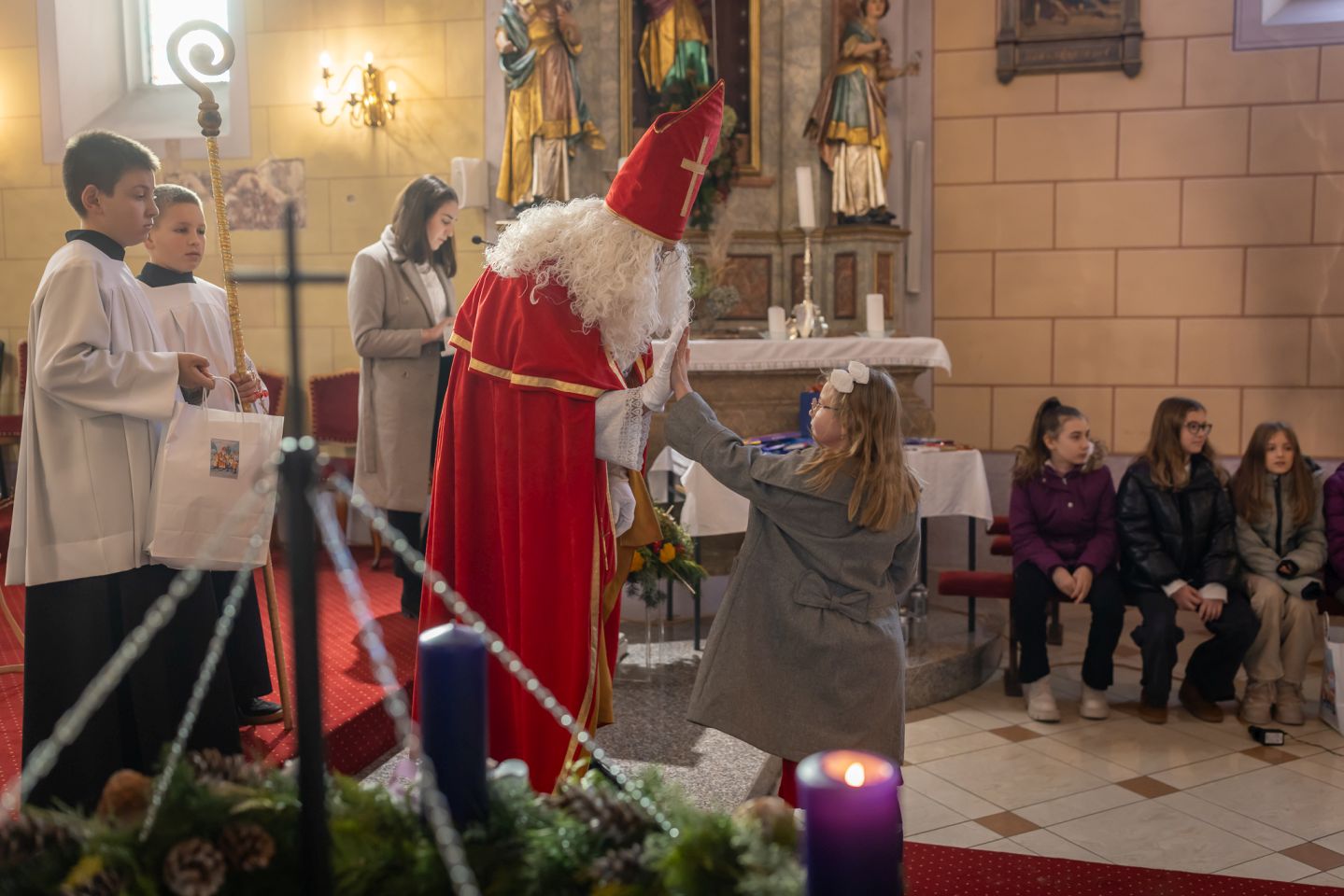 SVIJEĆA MIRA Štrigova zasjala u drugom adventskom vikendu uz paljenje svijeće i božićni sajam (40) SVIJEĆA MIRA Štrigova zasjala u drugom adventskom vikendu uz paljenje svijeće i božićni sajam (40)