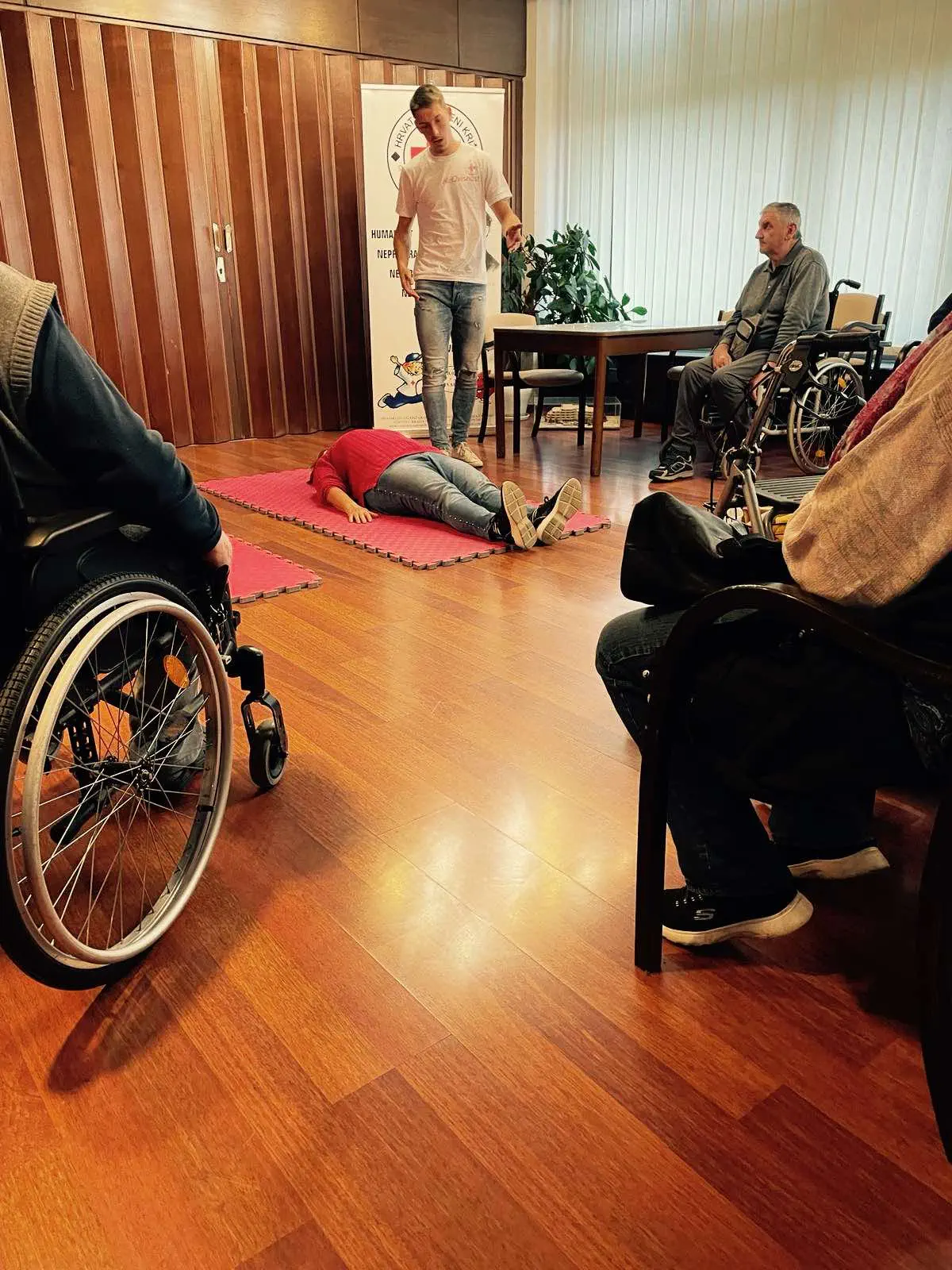 SVJETSKI DAN OŽIVLJAVANJA Održana edukativna radionica za umirovljenike u Čakovcu (7)