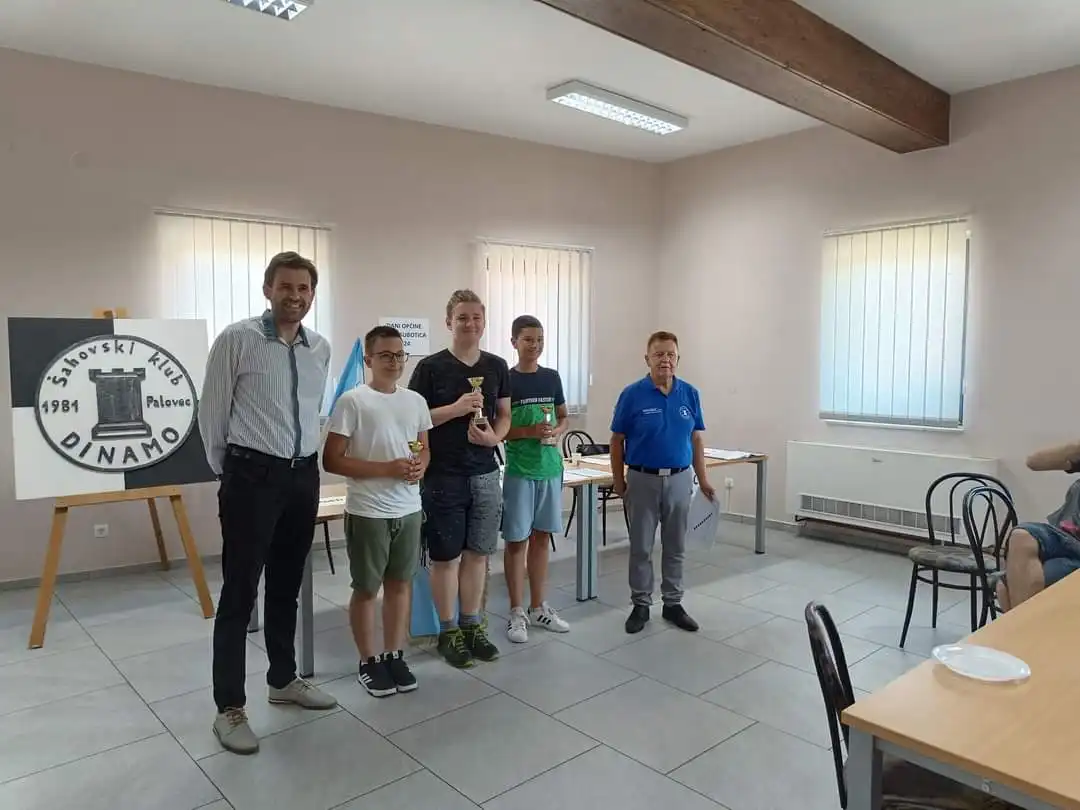 Šahovski turnir povodom Dana Općine Mala Subotica (6) Šahovski turnir povodom Dana Općine Mala Subotica (6)