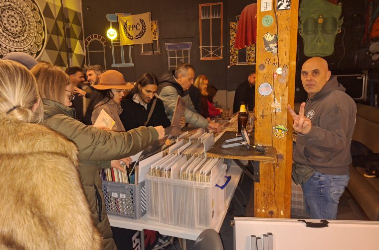 Sajam gramofonskih ploča foto2