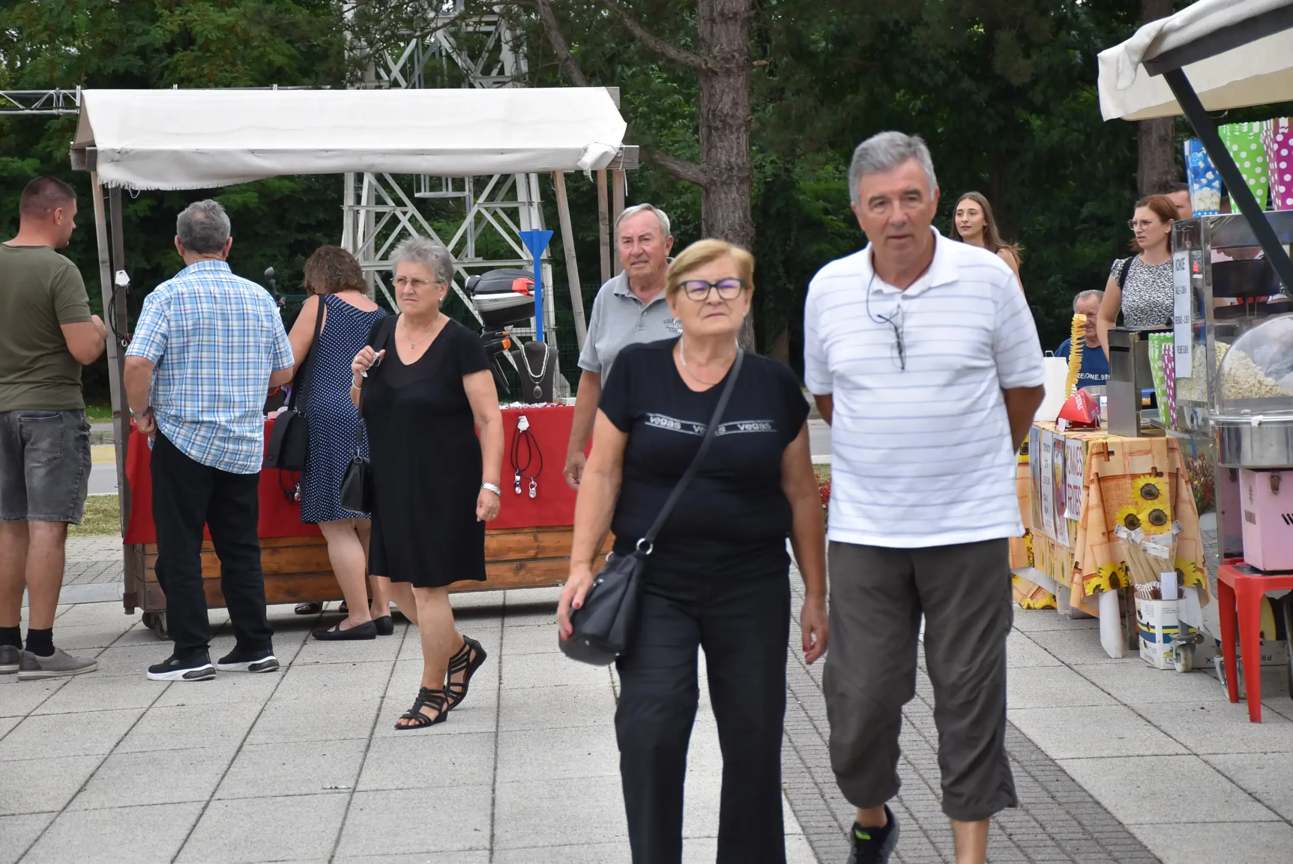 Sajam obrtnika, poljoprivrednika i udruga Mala Subotica 2024 (18) Sajam obrtnika, poljoprivrednika i udruga Mala Subotica 2024 (18)