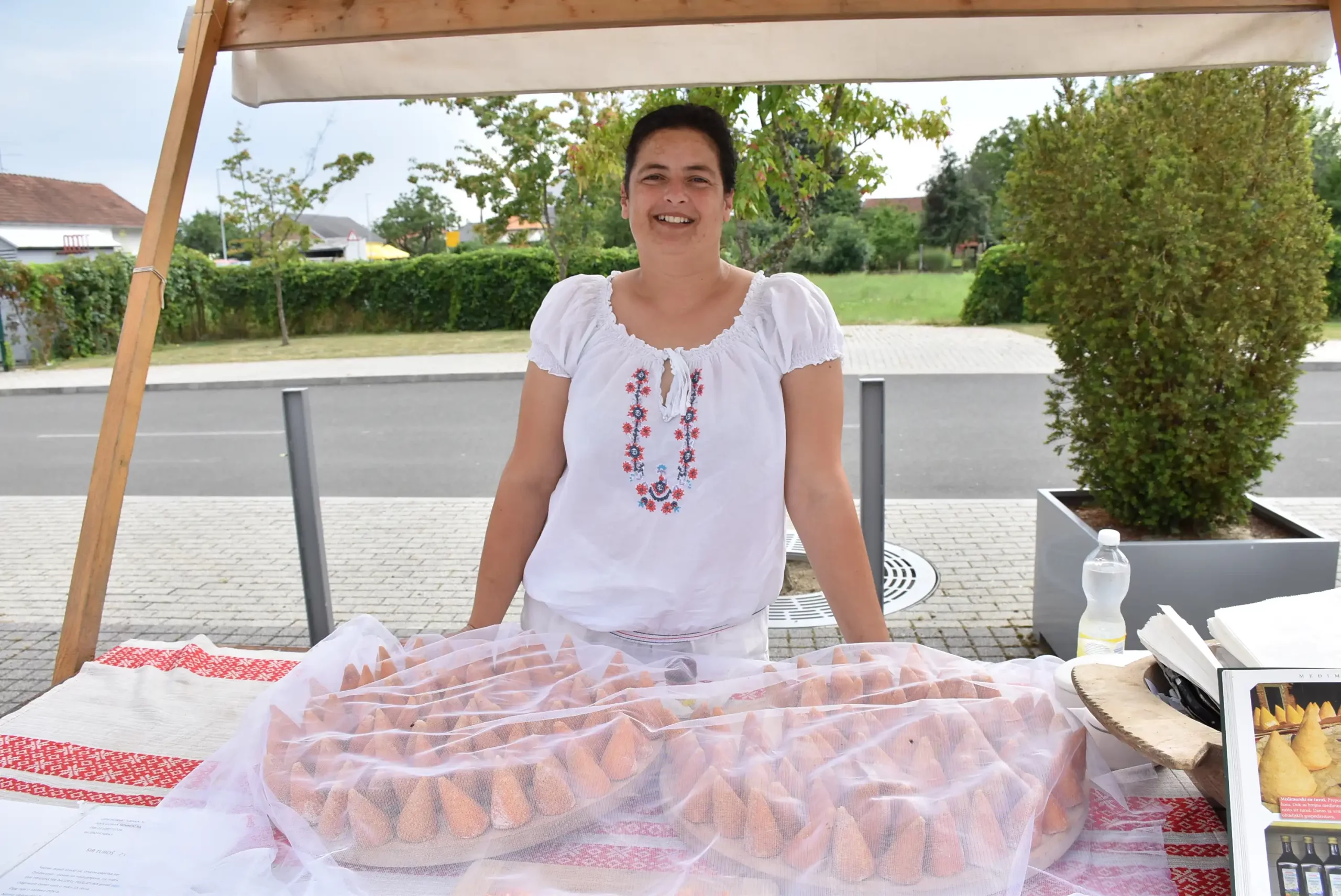 Sajam obrtnika, poljoprivrednika i udruga Mala Subotica 2024 (36) Sajam obrtnika, poljoprivrednika i udruga Mala Subotica 2024 (36)