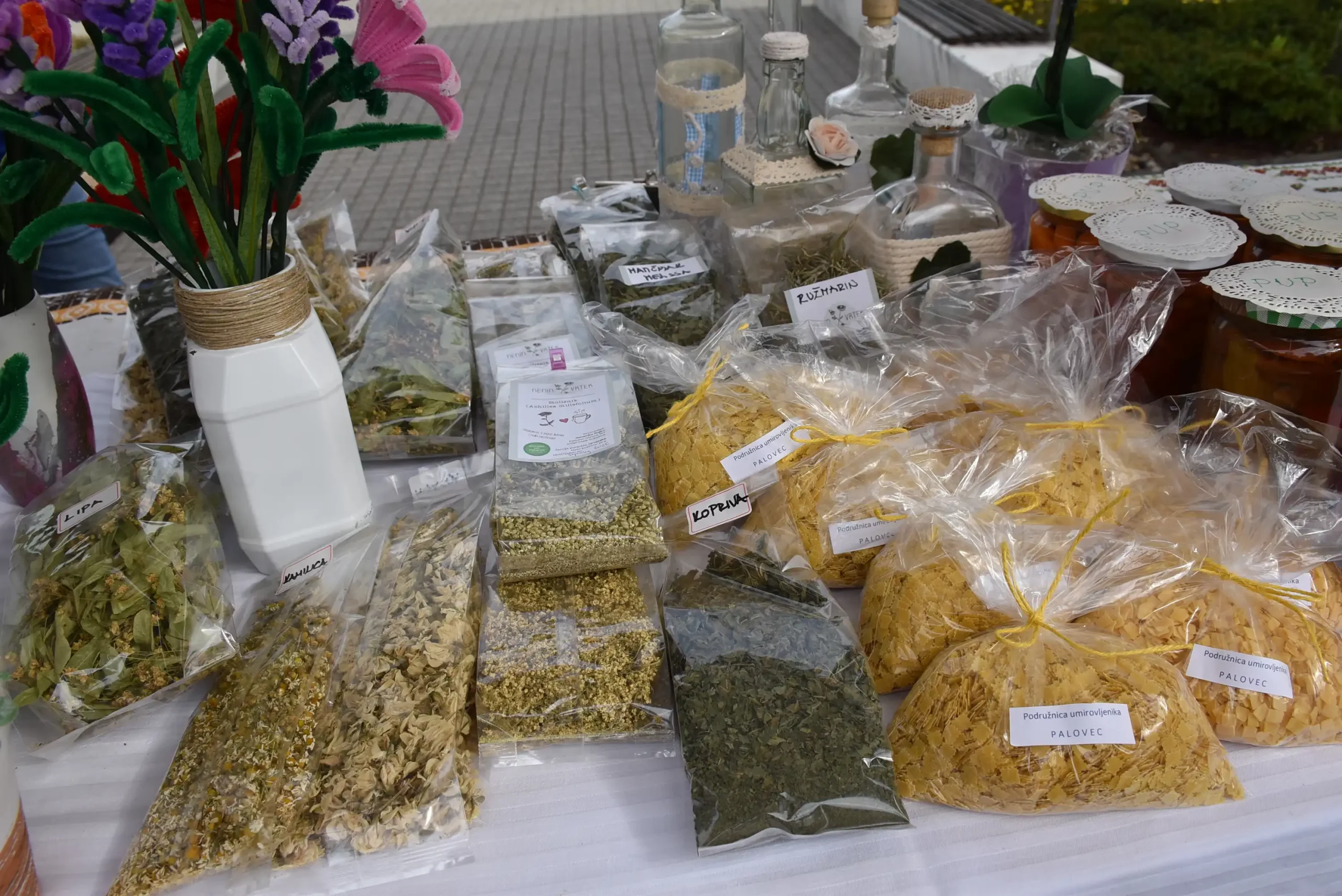 Sajam obrtnika, poljoprivrednika i udruga Mala Subotica 2024 (49) Sajam obrtnika, poljoprivrednika i udruga Mala Subotica 2024 (49)