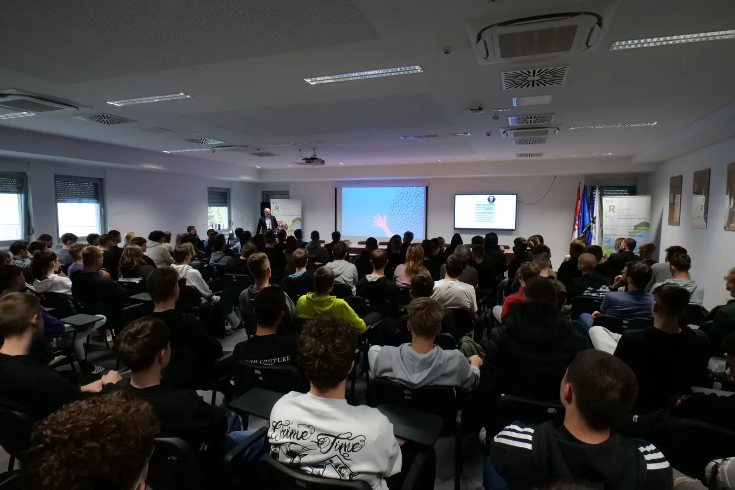 Sajam poslova, Tehnička škola Čakovec 2024 (8) Sajam poslova, Tehnička škola Čakovec 2024 (8)