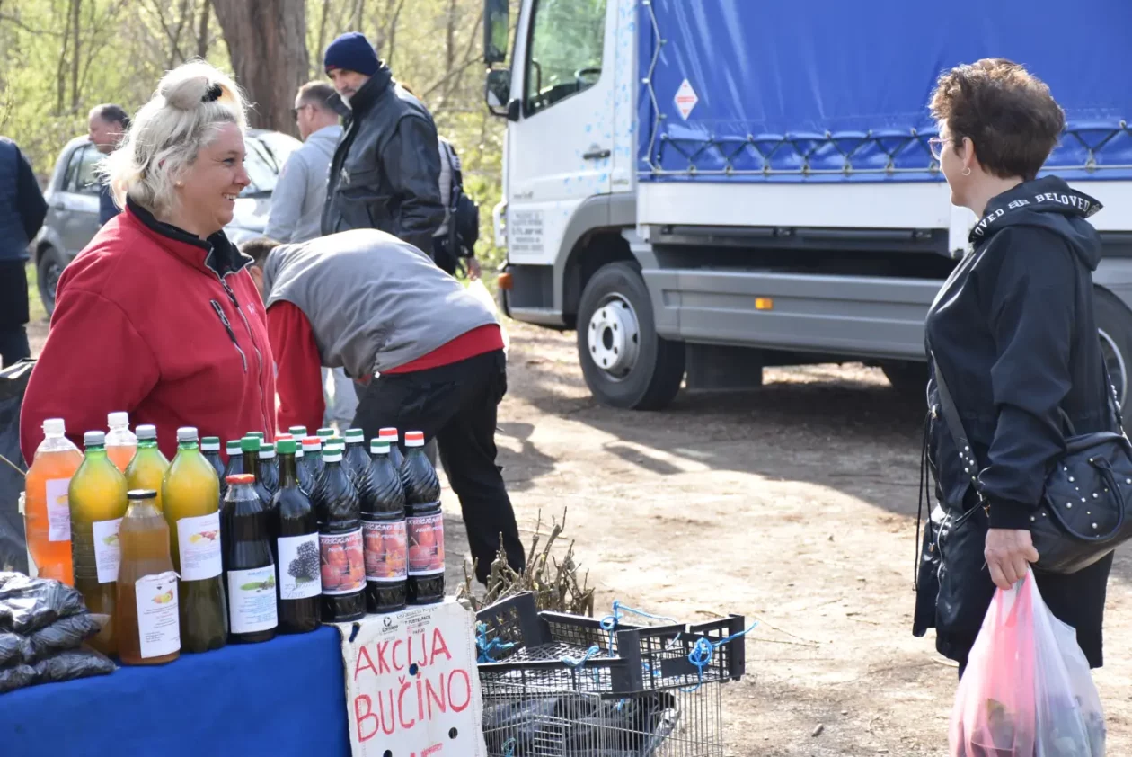 Sajam. Čakovec, 9.4 (32)