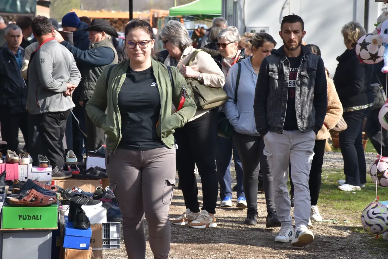 Sajam. Čakovec, 9.4 (43)