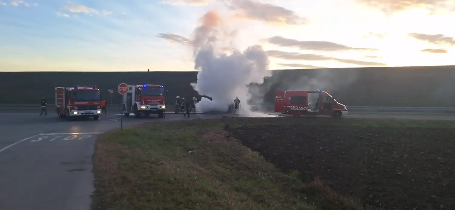 Samozapaljenje vozila Donji Mihaljevec (5) Samozapaljenje vozila Donji Mihaljevec (5)