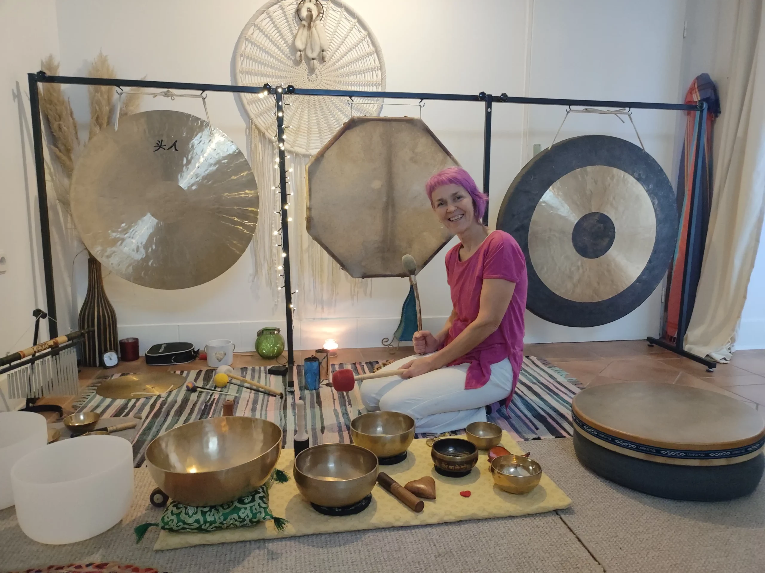 Sandra Švenda,zvukoterapija (3) Sandra Švenda,zvukoterapija (3)